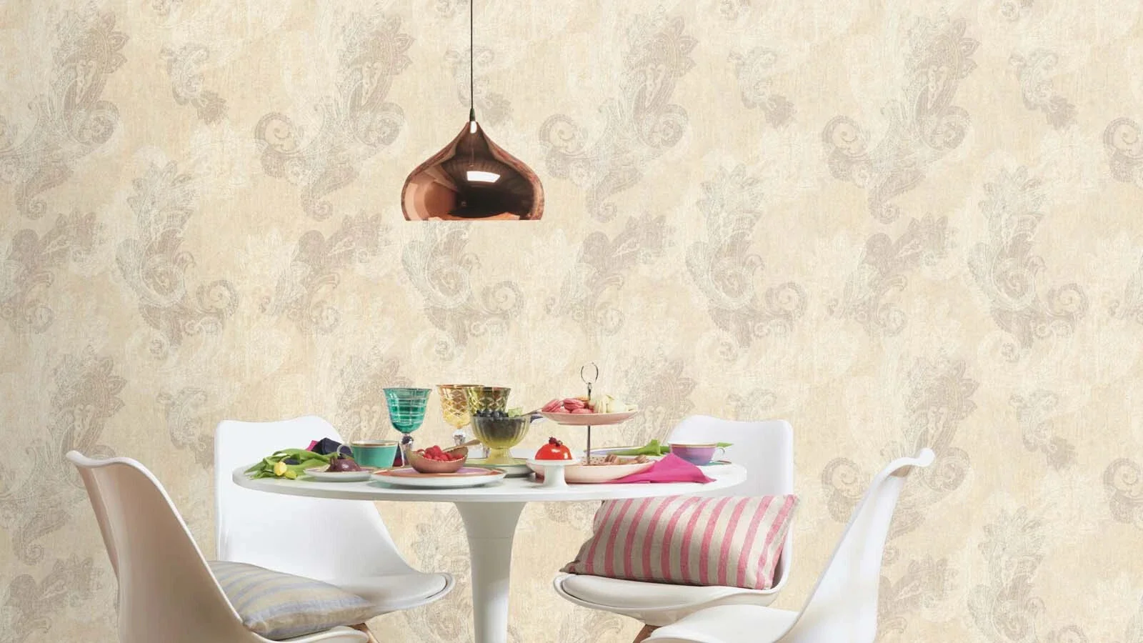 Paisley Charm (746433) - Image 2